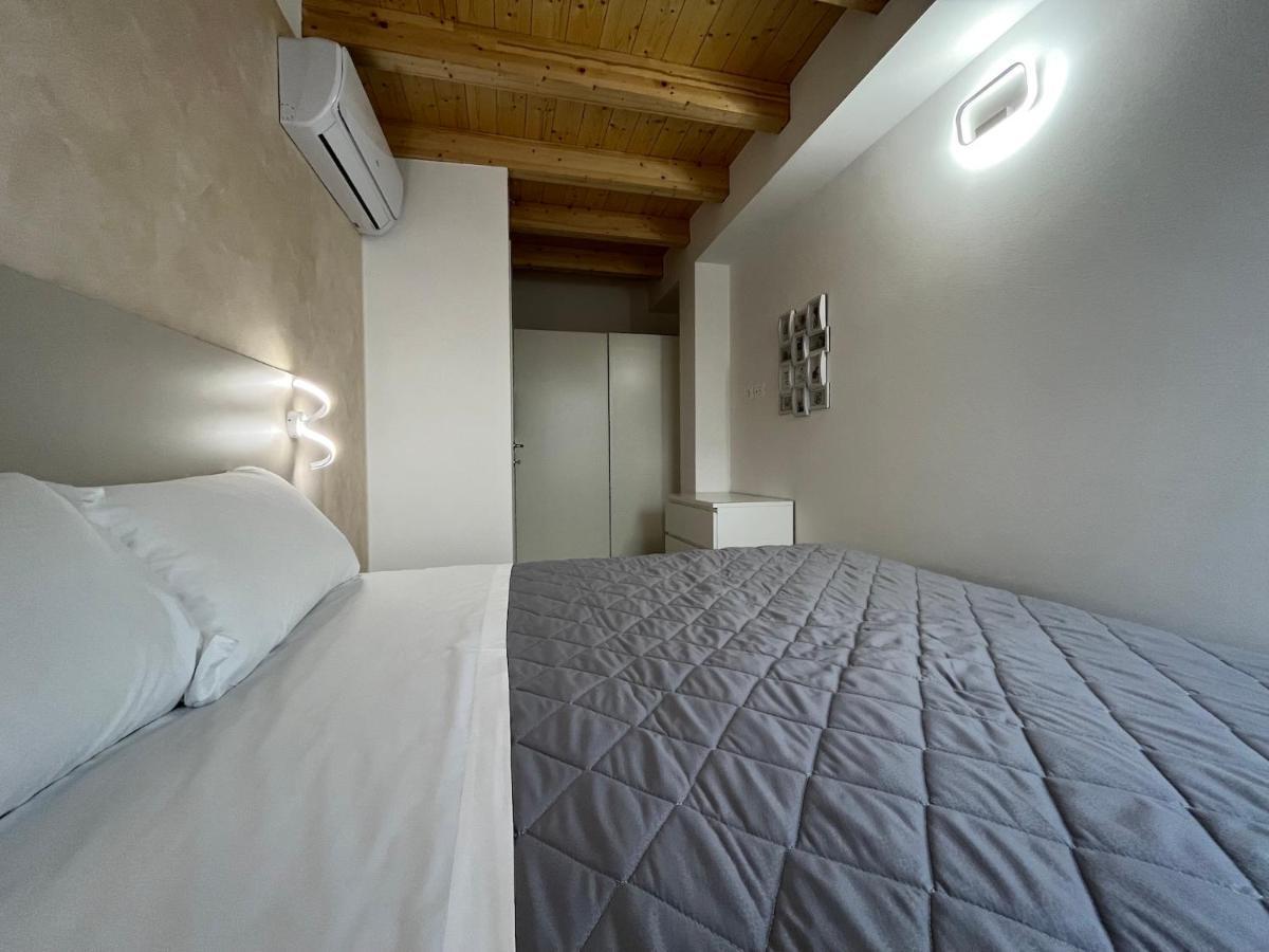 Anfite Apartments Santa Maria Desenzano del Garda Exterior photo