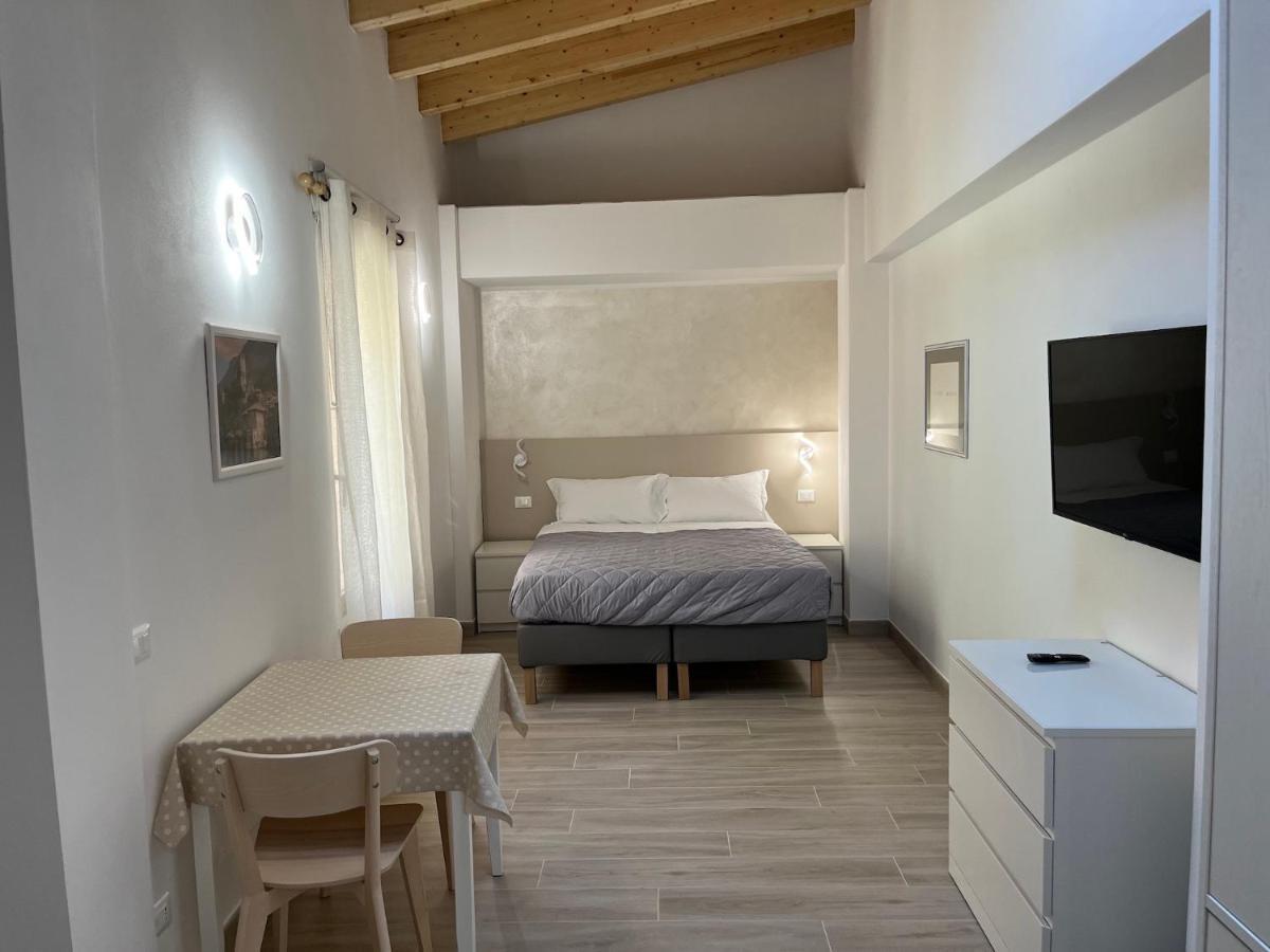 Anfite Apartments Santa Maria Desenzano del Garda Exterior photo